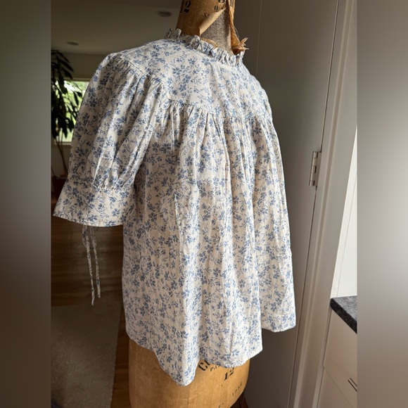 Ralph Lauren Floral Shirred Cotton Voile Top in Clover Floral, 4, MSRP $298 - Picture 8 of 10